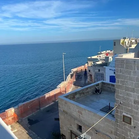 Extravacanza Dipinto Di Blu * Polignano a Mare